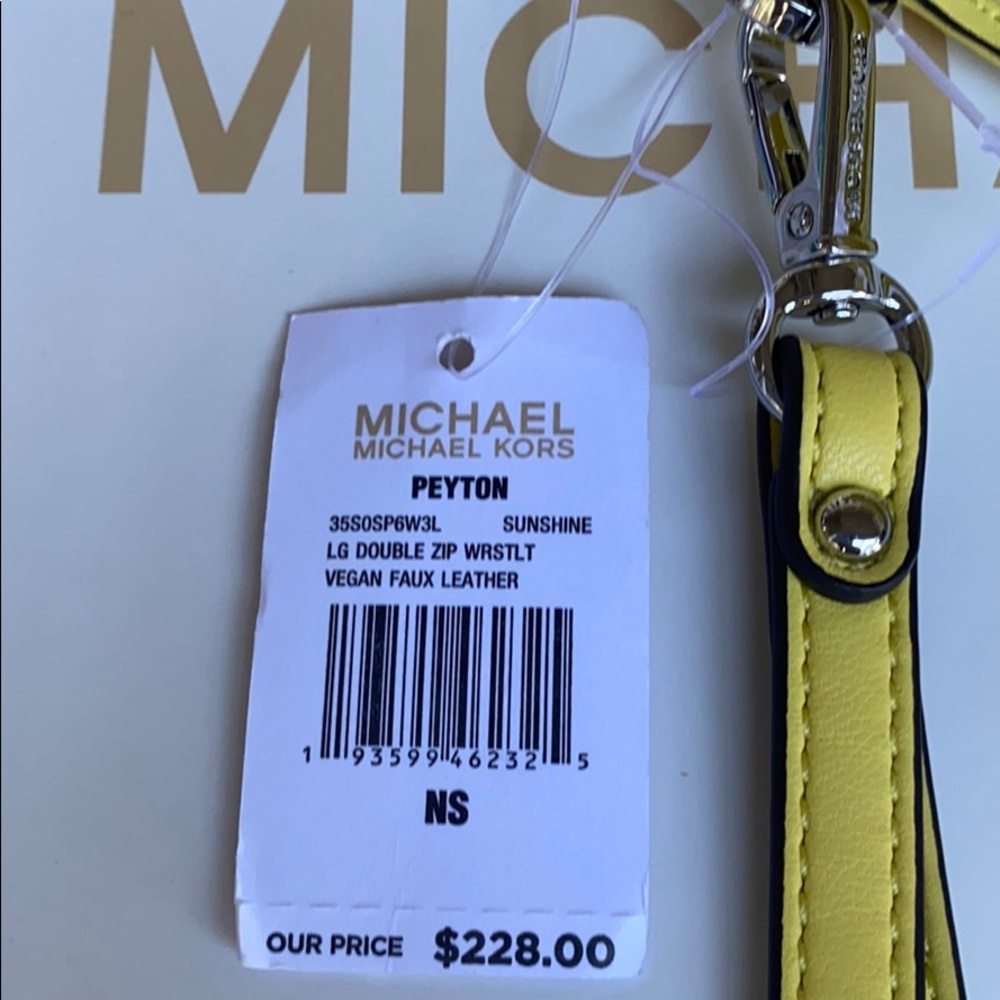 Michael Kors Peyton Sunshine LG Double Zip Wristle - Picture 6 of 6